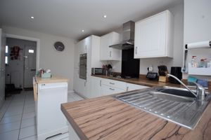 Kitchen- click for photo gallery